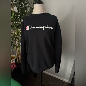 Champion sweatshirt size medium men black crew neck 
no flaws